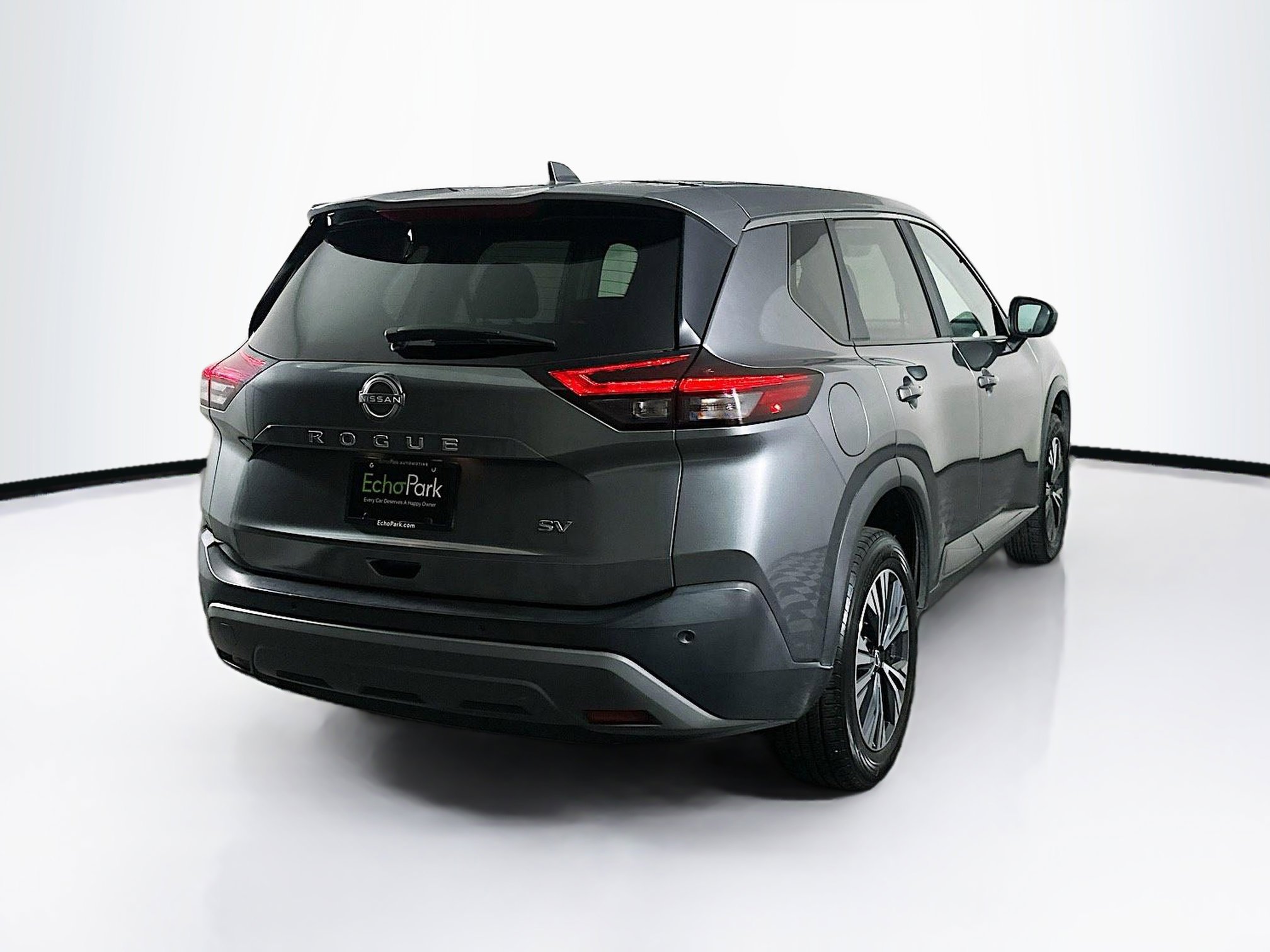 Used 2023 Nissan Rogue SV image 9