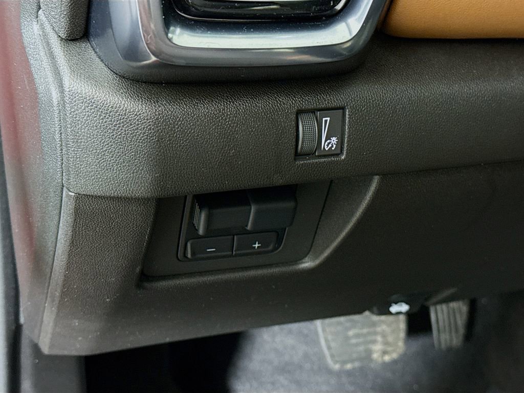 Used 2024 GMC Canyon AT4 w/ AT4 Premium Package image 20