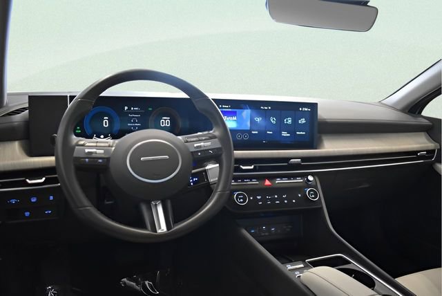 Used 2025 Hyundai Sonata SEL FWD image 23