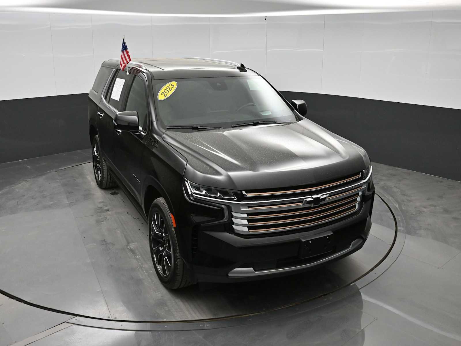 Used 2023 Chevrolet Tahoe High Country AWD/4WD image 23