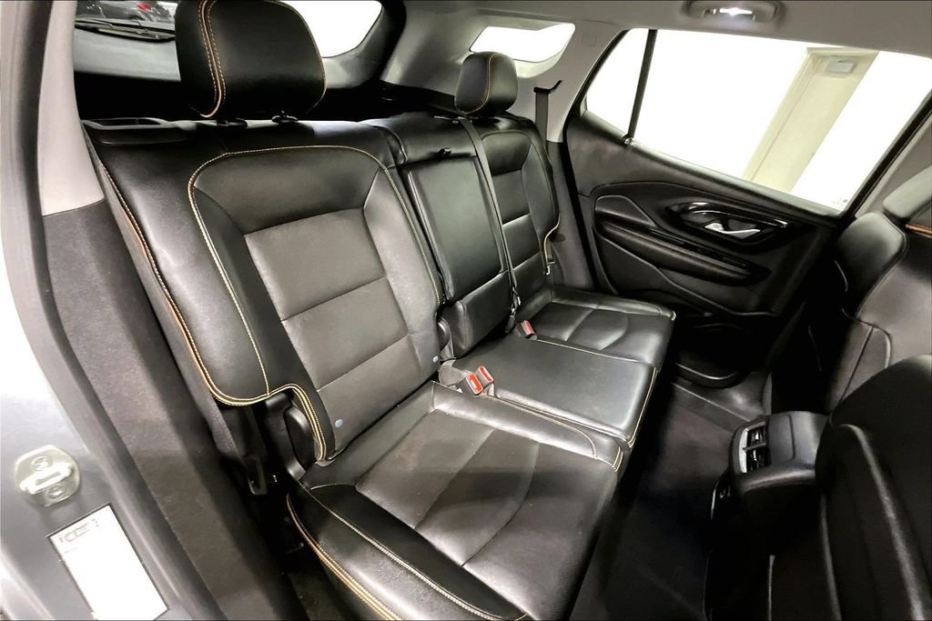 Used 2023 GMC Terrain AT4 AWD/4WD image 32
