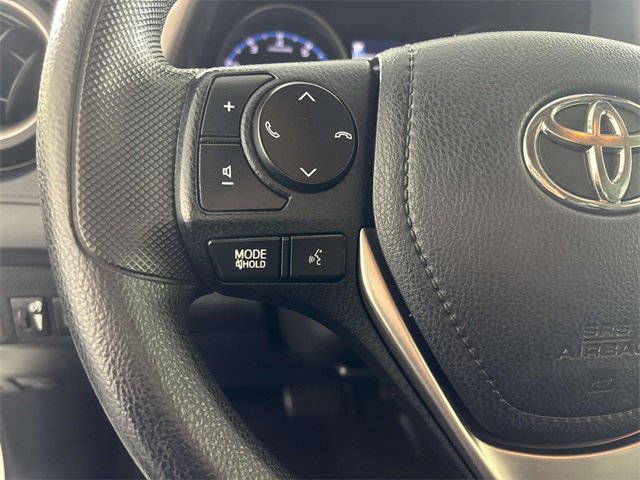 Used 2018 Toyota RAV4 LE image 17