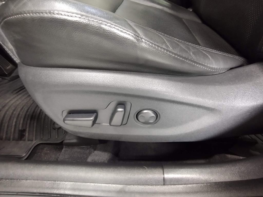 Used 2021 Hyundai Tucson Ultimate w/ Cargo Package image 24