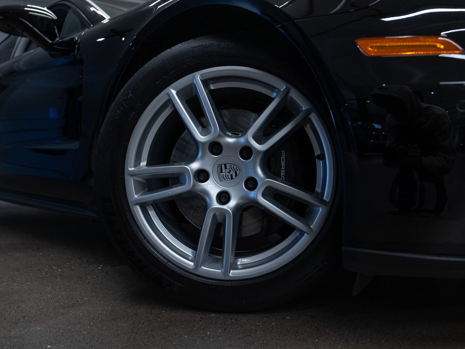 Certified 2020 Porsche Panamera image 17
