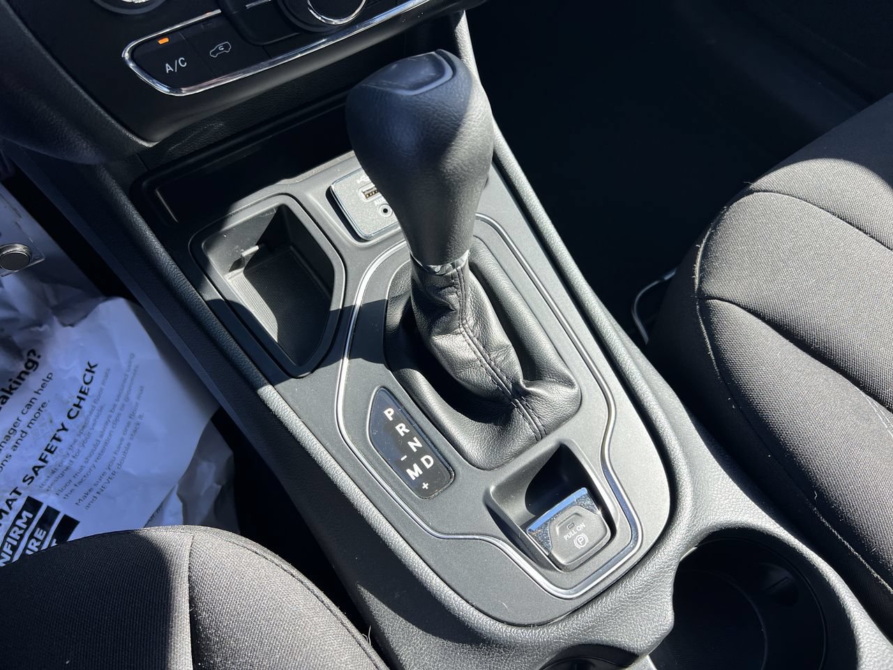 Used 2019 Jeep Cherokee Latitude w/ Popular Appearance Group FWD image 26
