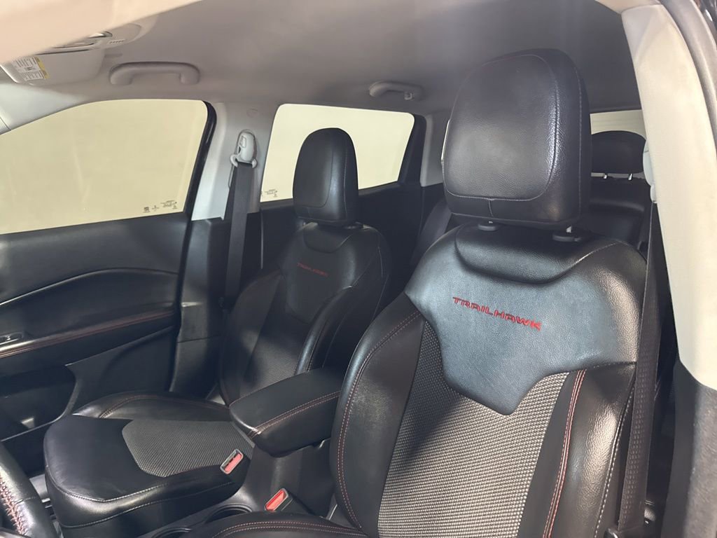 Used 2020 Jeep Compass Trailhawk AWD/4WD image 24