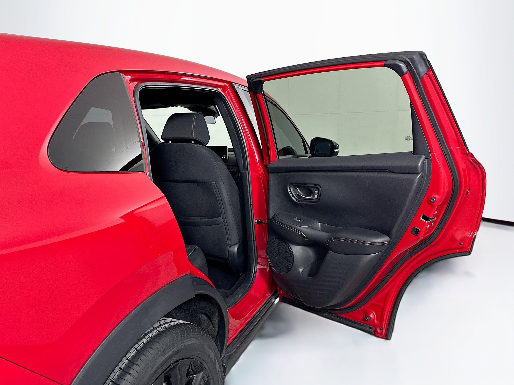 Used 2023 Honda HR-V Sport image 28