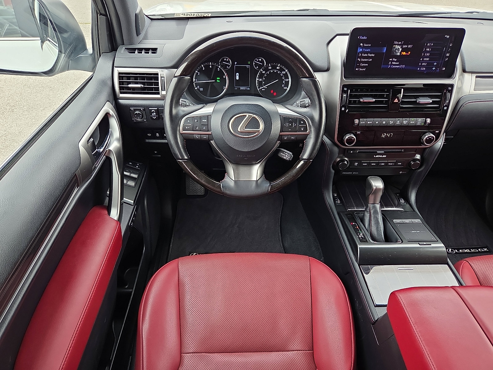 Used 2023 Lexus GX 460 Premium w/ Premium Package AWD/4WD image 12