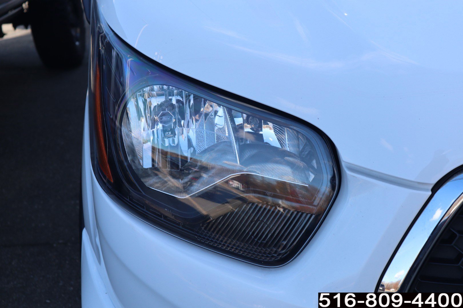 Used 2023 Ford Transit 350 XLT image 5