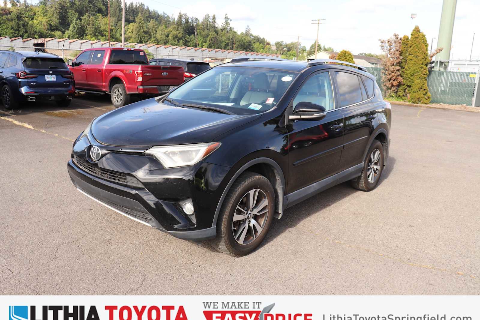 Used 2016 Toyota RAV4 XLE w/ Protection Package AWD/4WD image 1