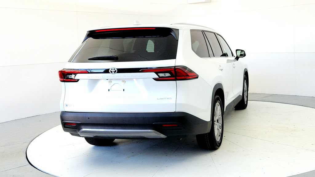 Certified 2025 Toyota Grand Highlander FWD image 5