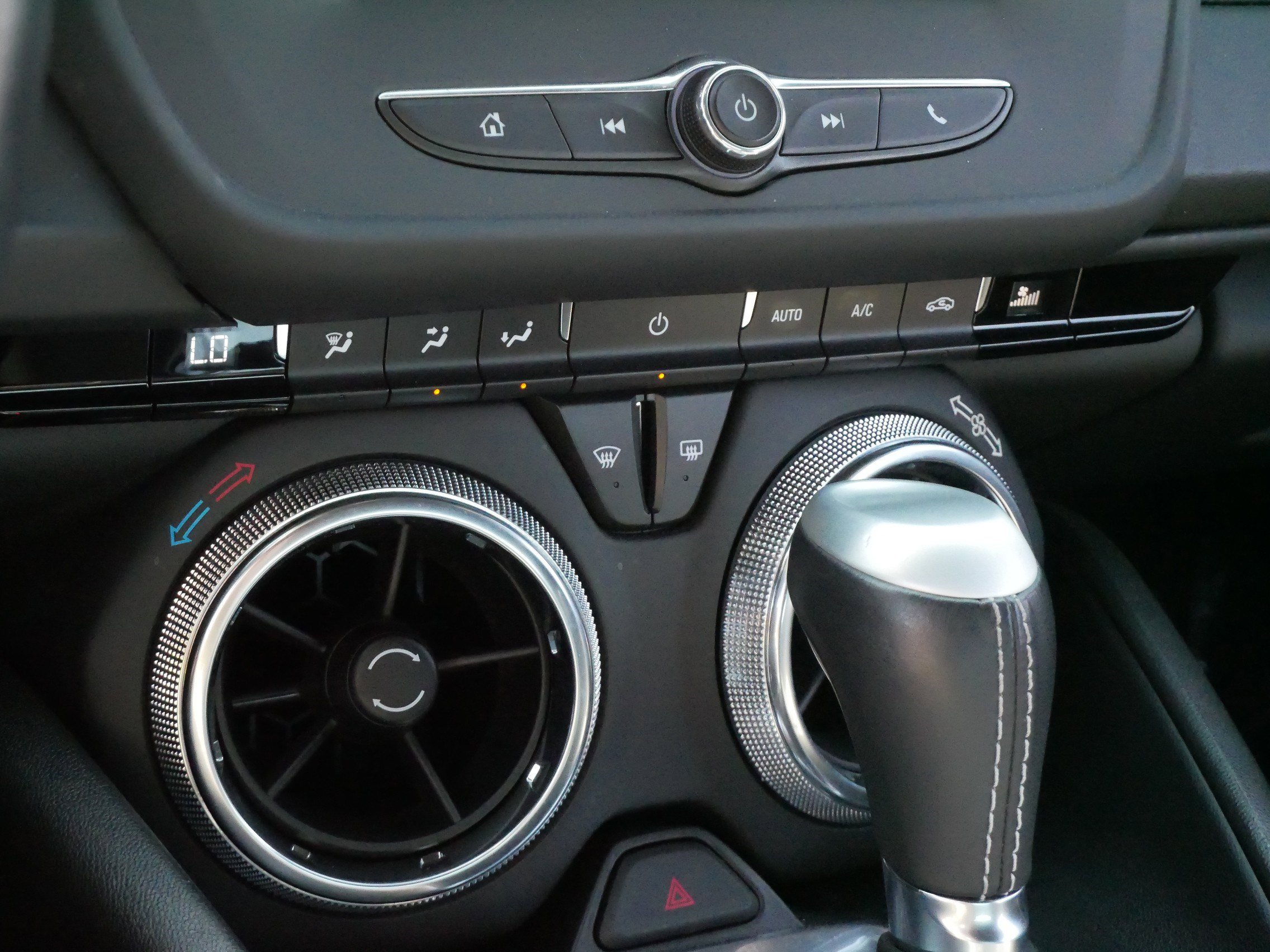 Used 2022 Chevrolet Camaro LT image 24