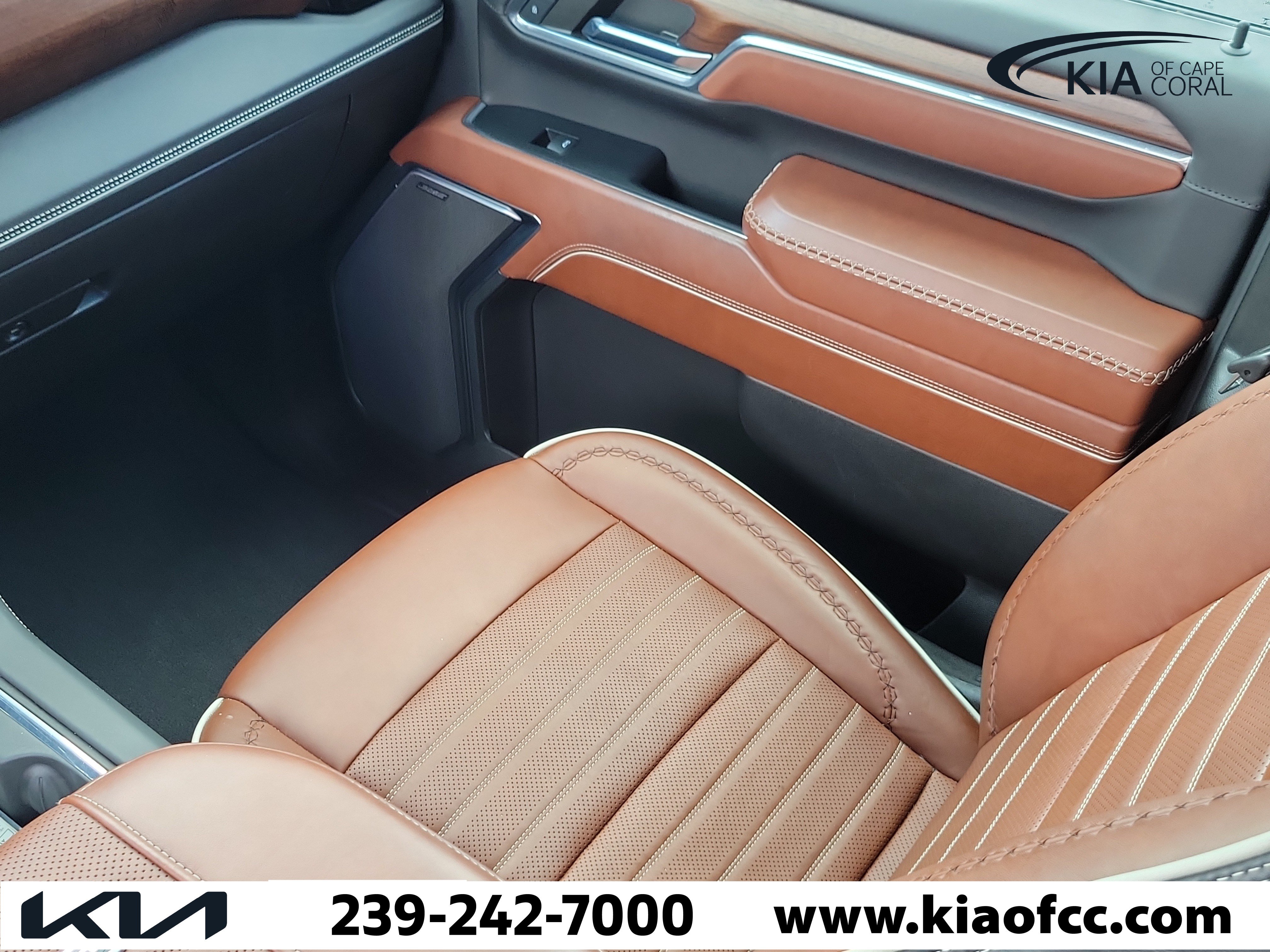 Used 2024 GMC Sierra 3500 Denali Ultimate AWD/4WD image 18