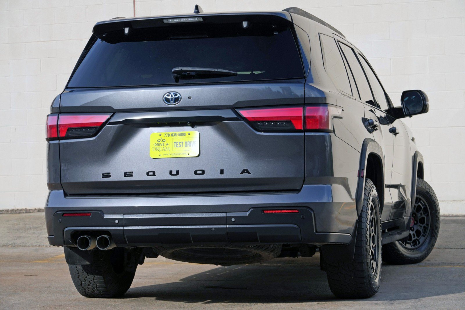 Used 2023 Toyota Sequoia TRD Pro AWD/4WD image 5
