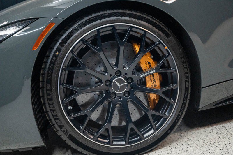 New 2026 Mercedes-Benz SL 63 AMG S e Performance 4MATIC image 14