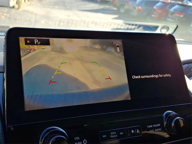 Used 2021 Nissan Armada SV image 21