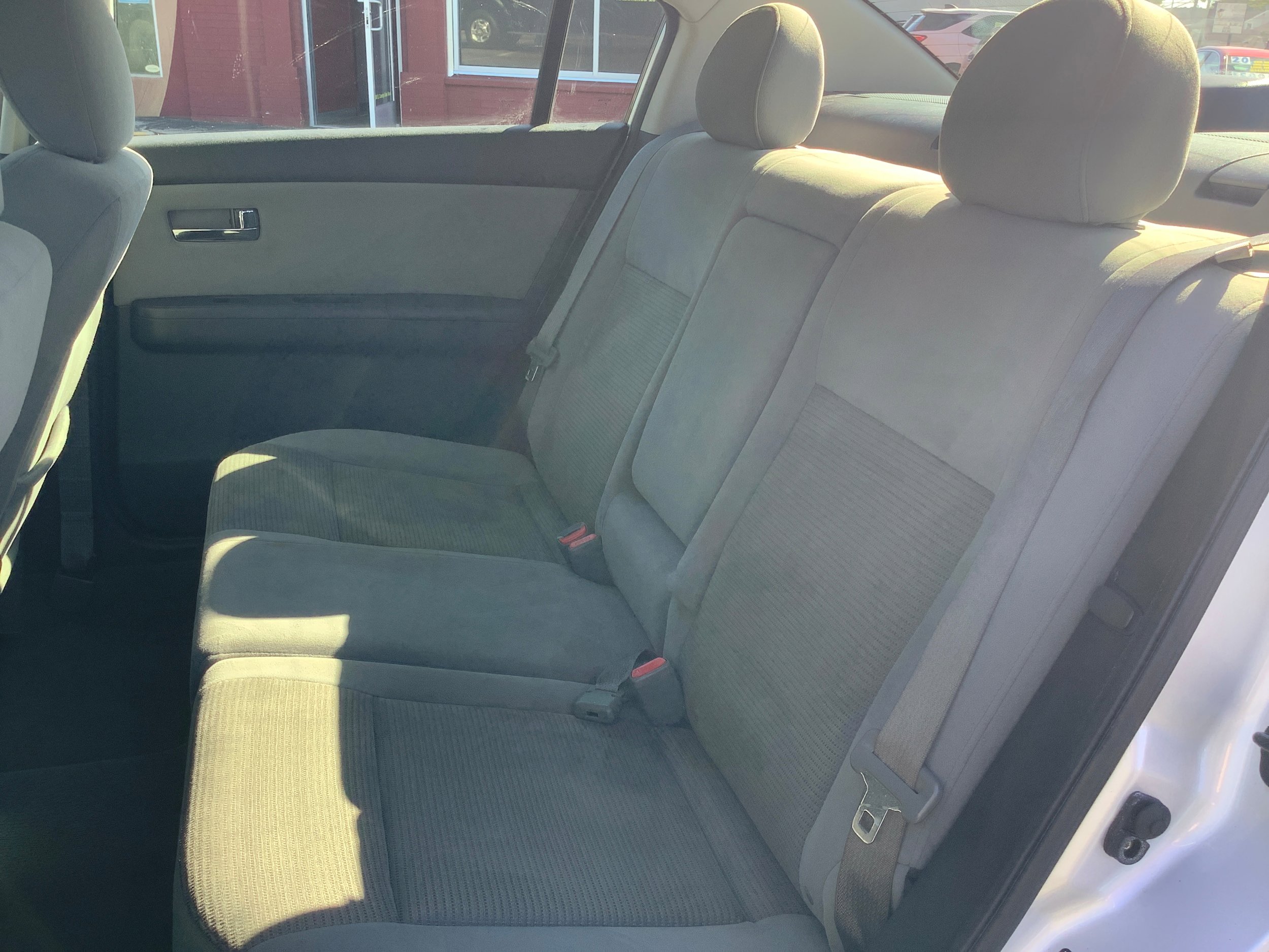 Used 2010 Nissan Sentra 2.0 S w/ Convenience Pkg FWD image 12