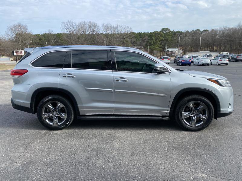 Used 2018 Toyota Highlander Limited Platinum image 5