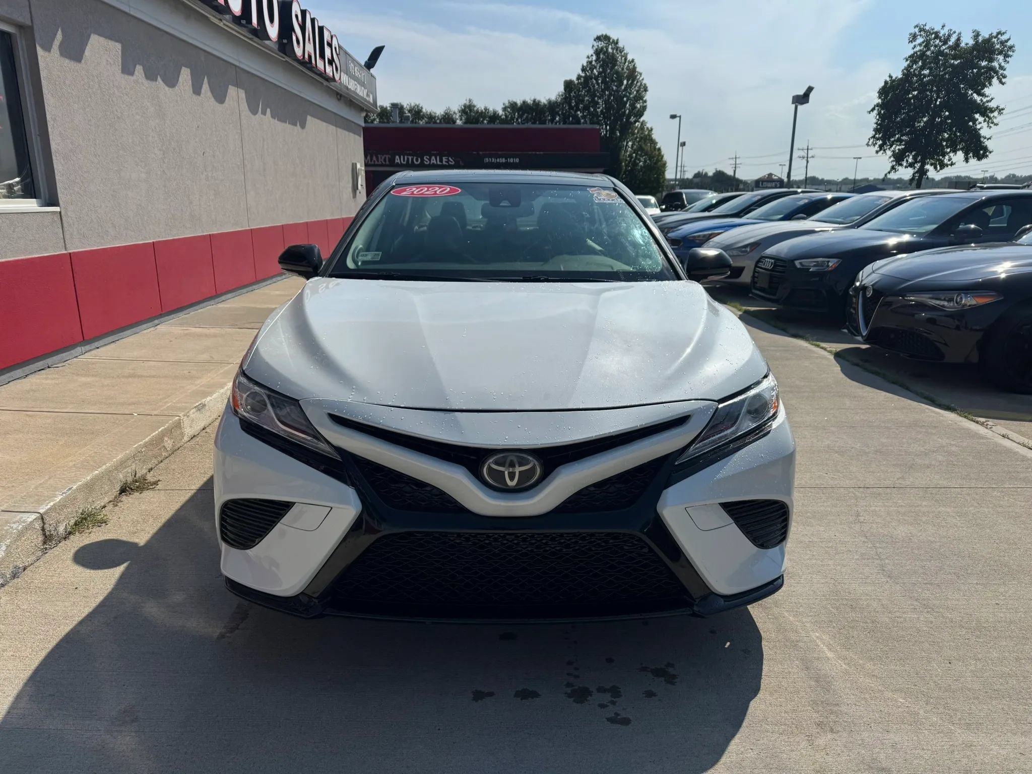 Used 2020 Toyota Camry XSE w/ Navigation Package FWD image 2