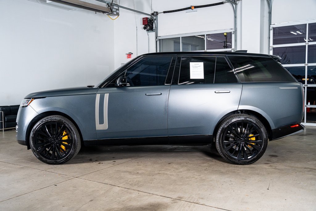 Used 2024 Land Rover Range Rover SE image 8