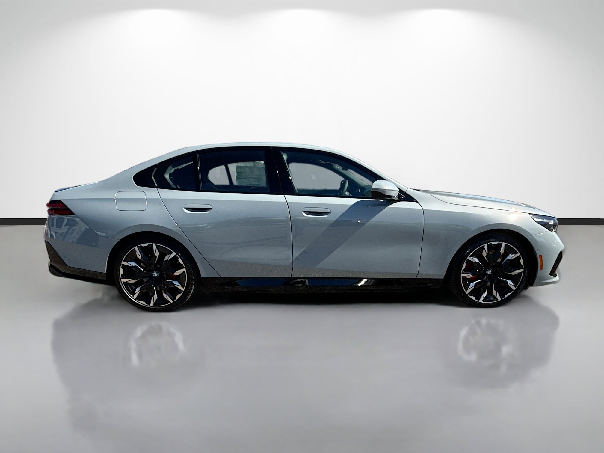 New 2026 BMW i5 eDrive40 image 2