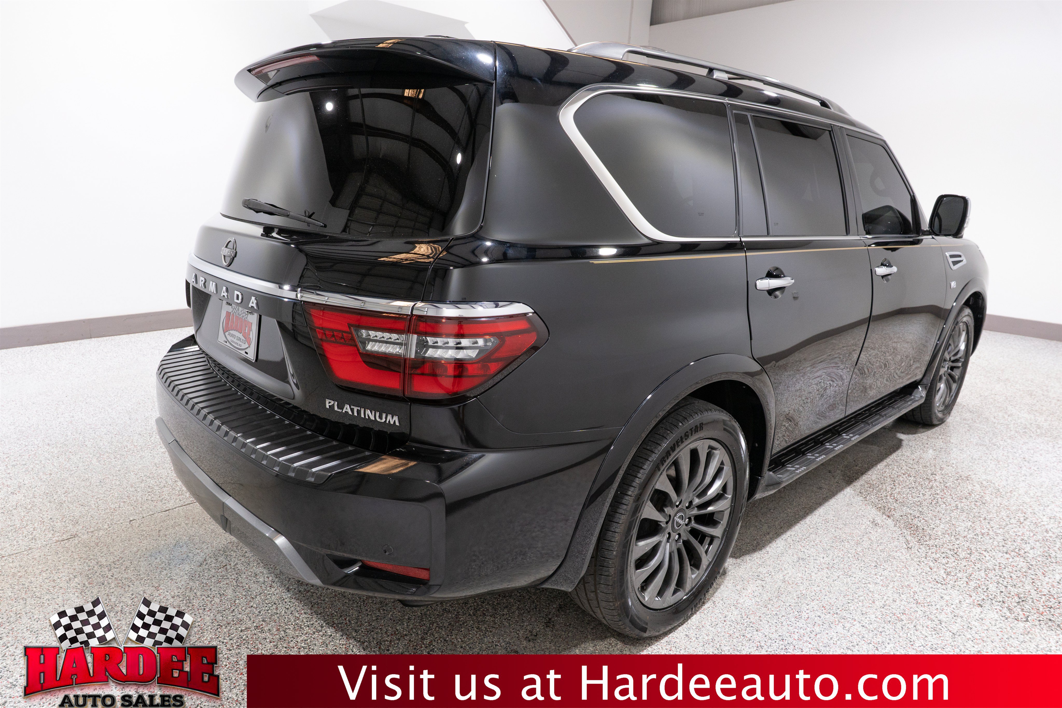 Used 2022 Nissan Armada Platinum RWD image 5
