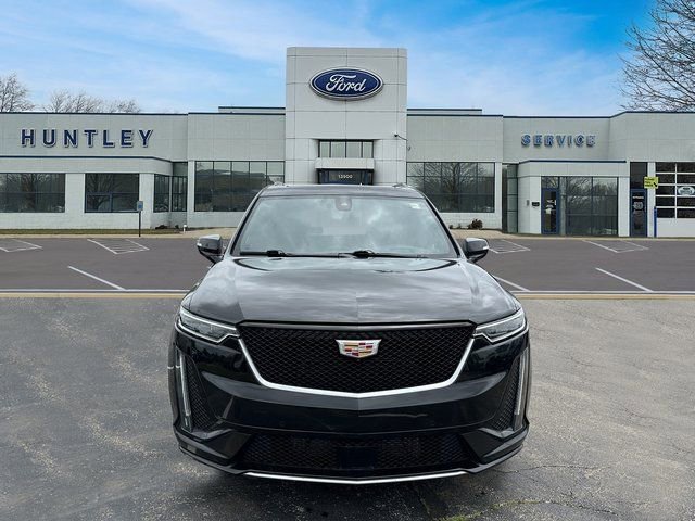 Used 2024 Cadillac XT6 Sport w/ Technology Package image 3