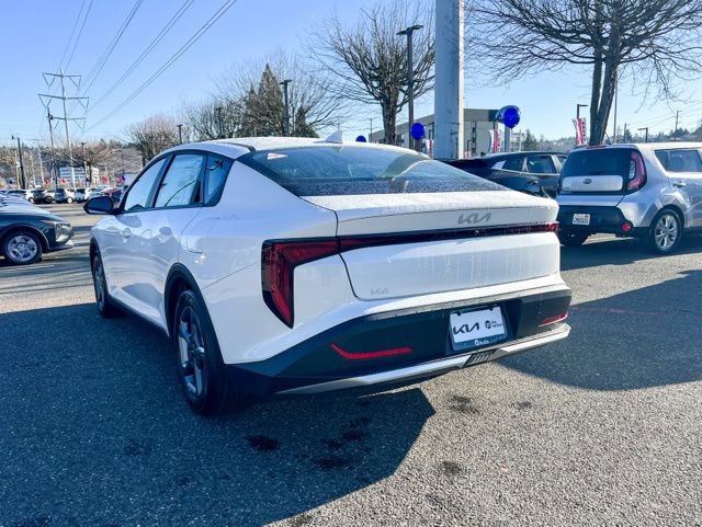 New 2025 Kia K4 LXS image 10