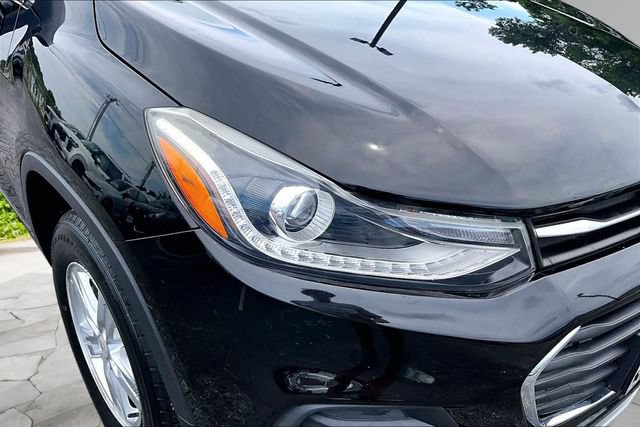 Used 2019 Chevrolet Trax LT w/ LT Convenience Package AWD/4WD image 27