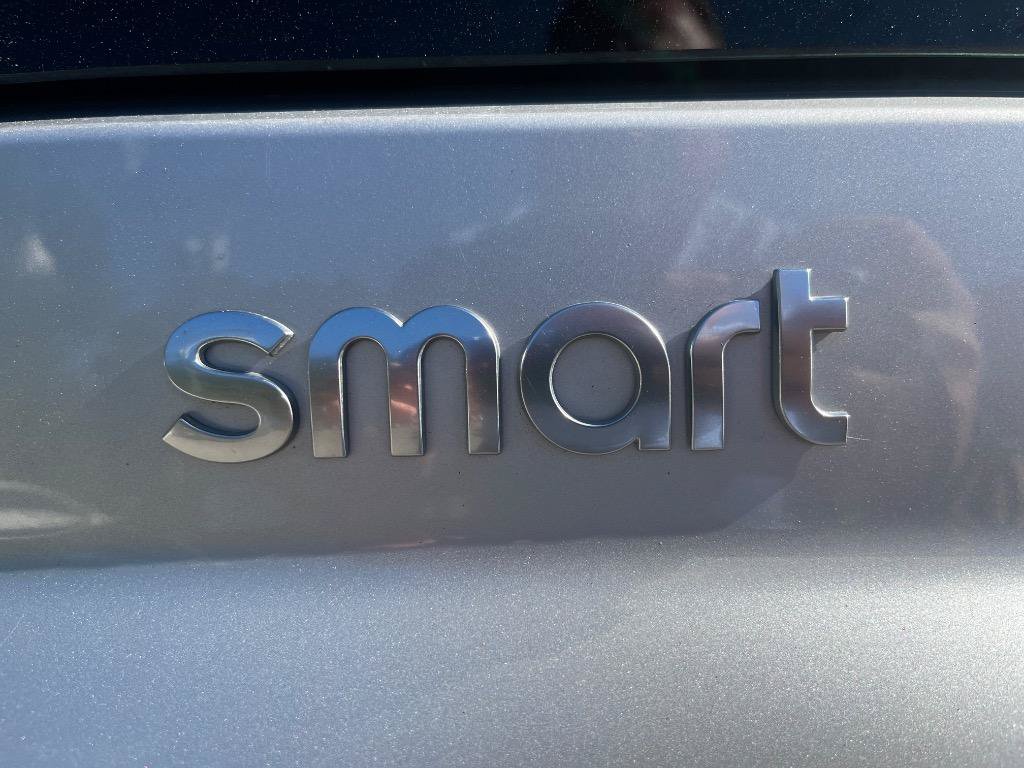 Used 2008 smart fortwo pure RWD image 8