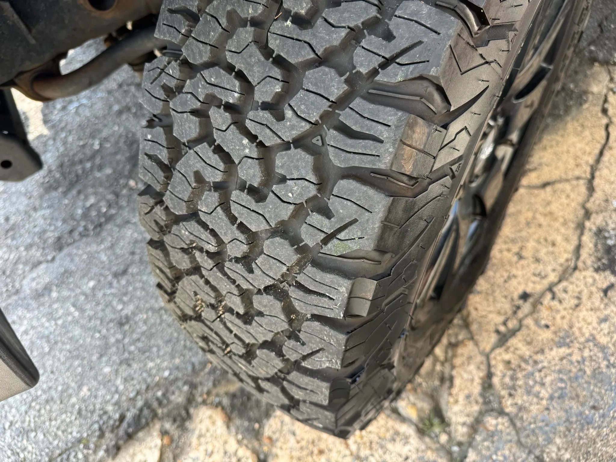 Used 2013 Jeep Wrangler Unlimited Sahara w/ Connectivity Group image 26