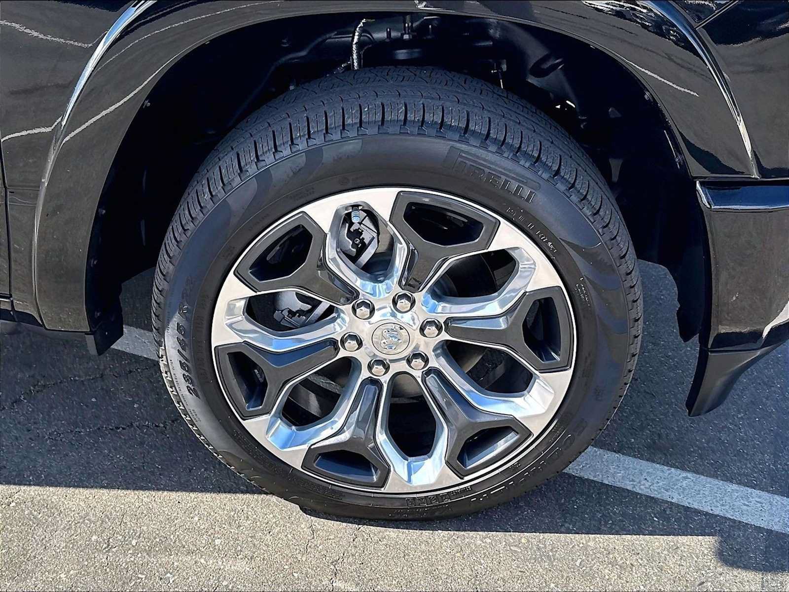 Used 2024 RAM 1500 Limited AWD/4WD image 9