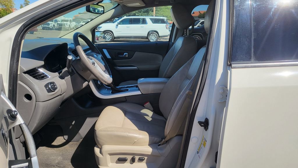 Used 2013 Ford Edge SEL image 25