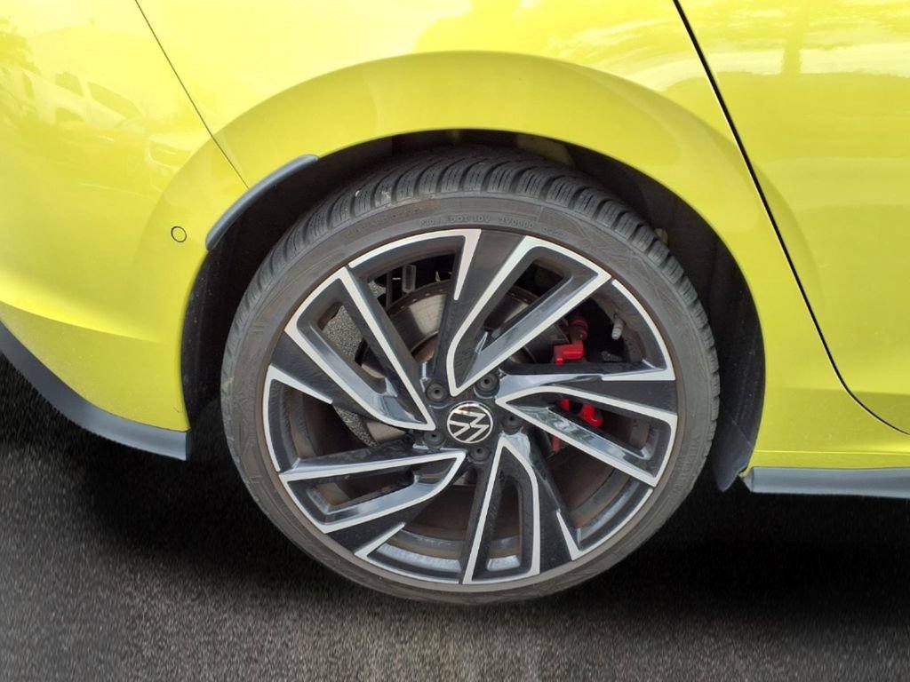 Used 2022 Volkswagen GTI Autobahn FWD image 28