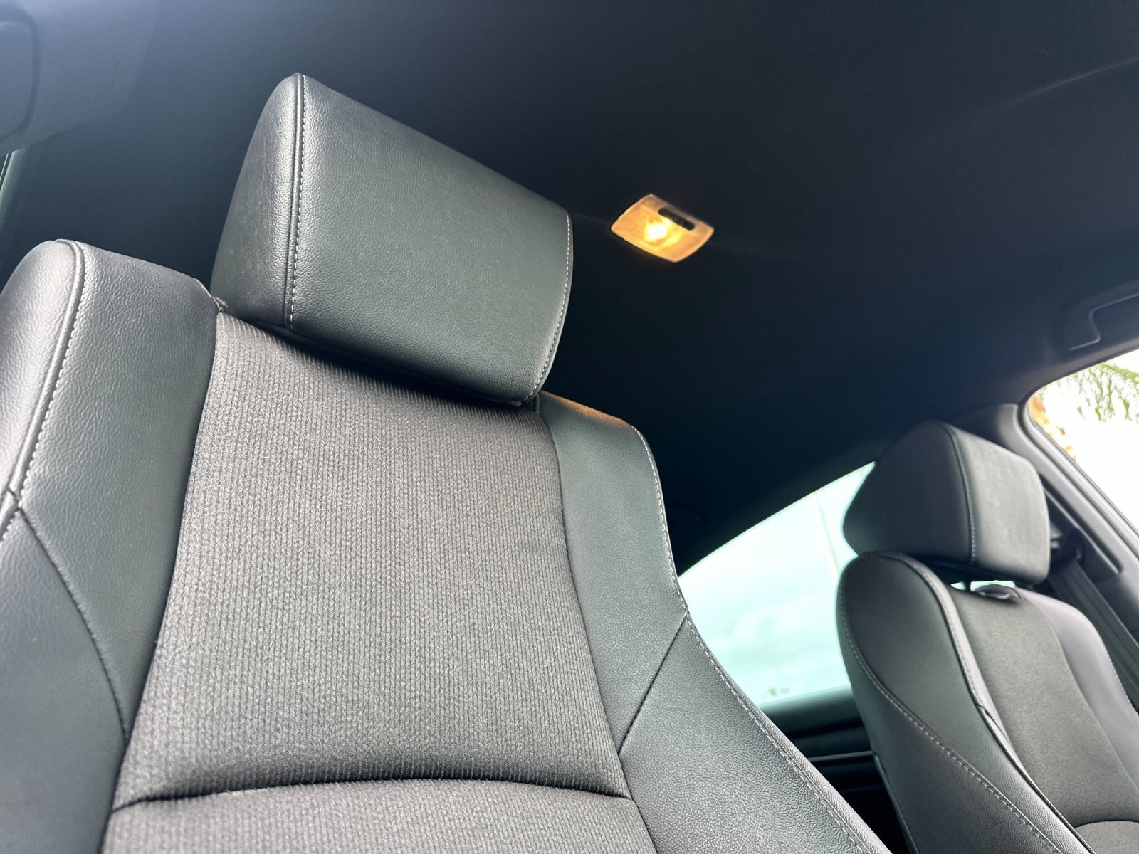 Used 2019 Honda Accord Sport image 15