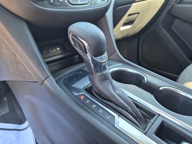 Used 2024 Chevrolet Equinox LT FWD image 32