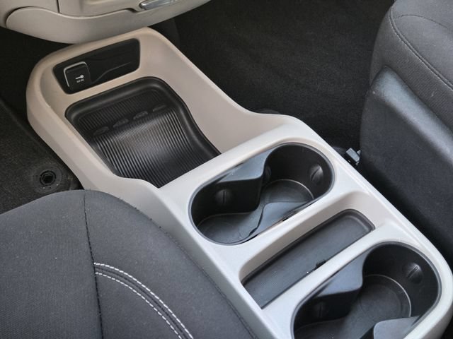 Certified 2023 Chrysler Voyager LX FWD image 21