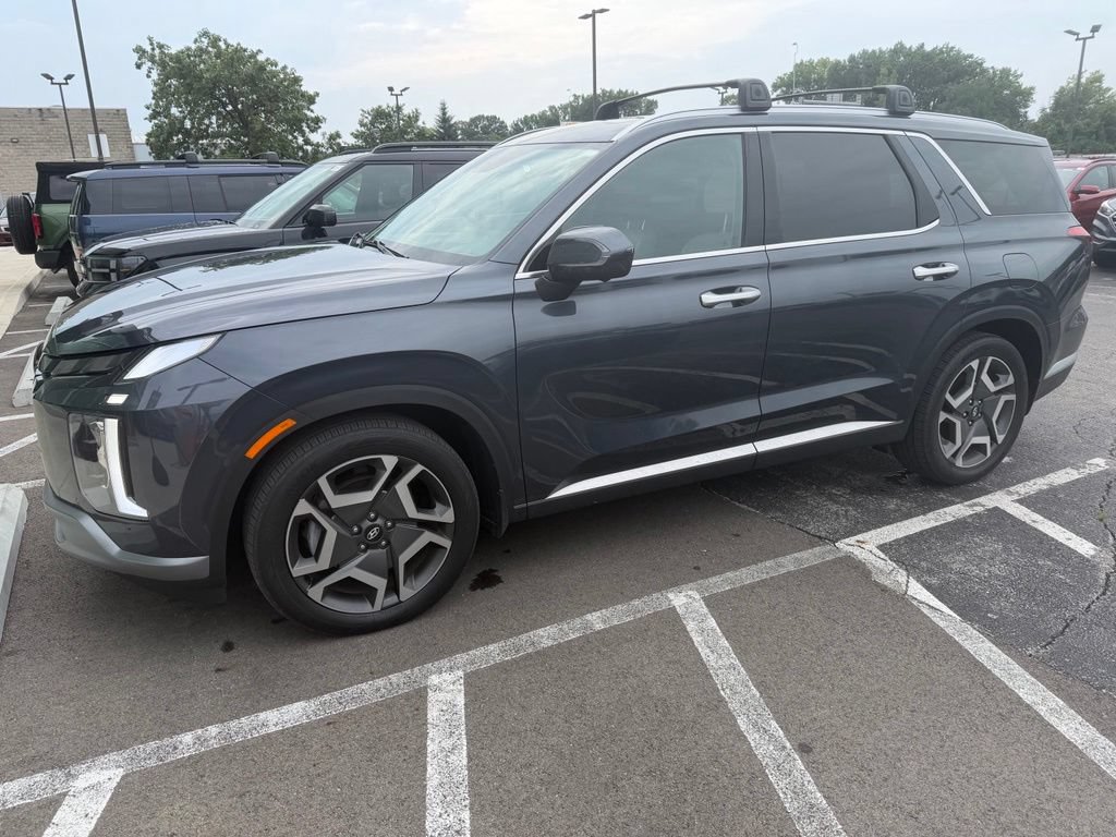 Used 2024 Hyundai Palisade Limited AWD/4WD image 1