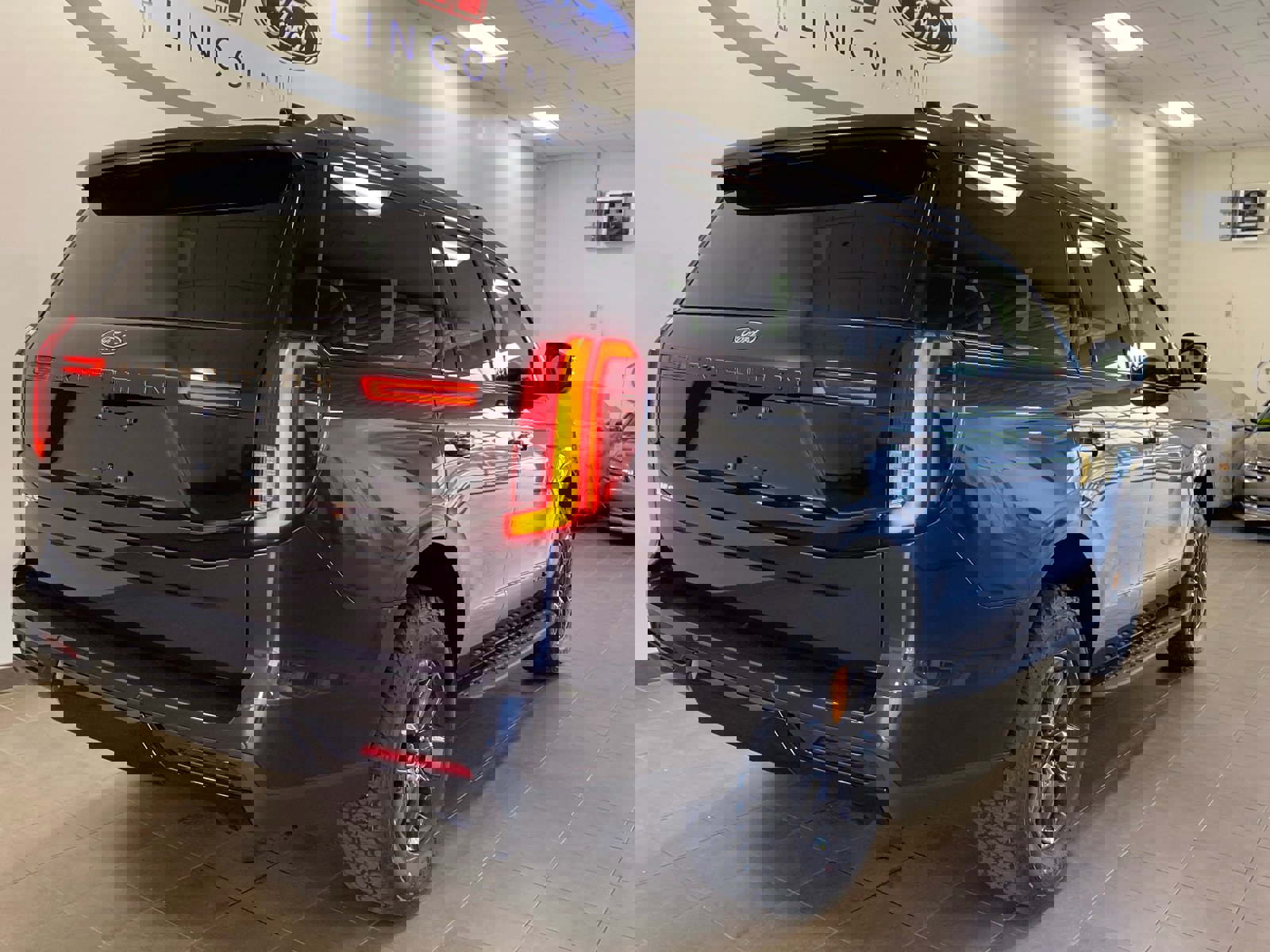 New 2025 Ford Expedition Tremor image 10