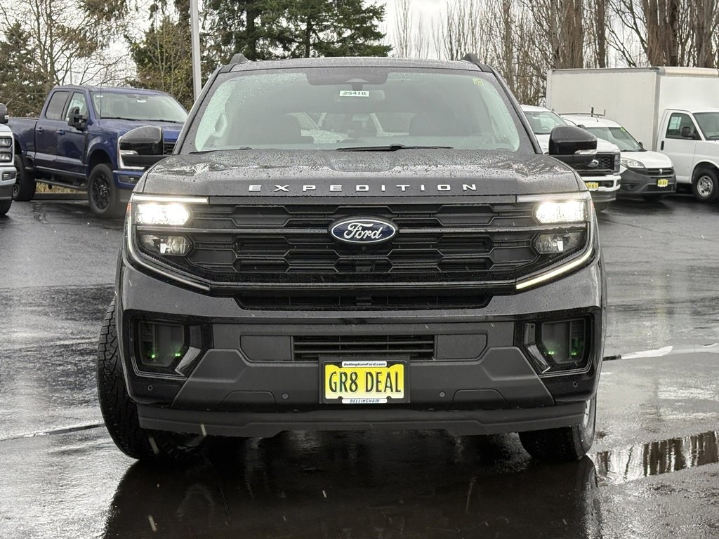 New 2025 Ford Expedition Active image 2