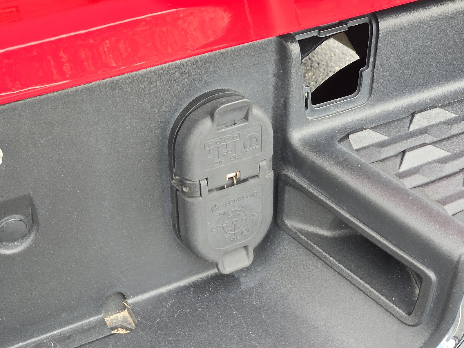 Used 2019 RAM 1500 Laramie image 5