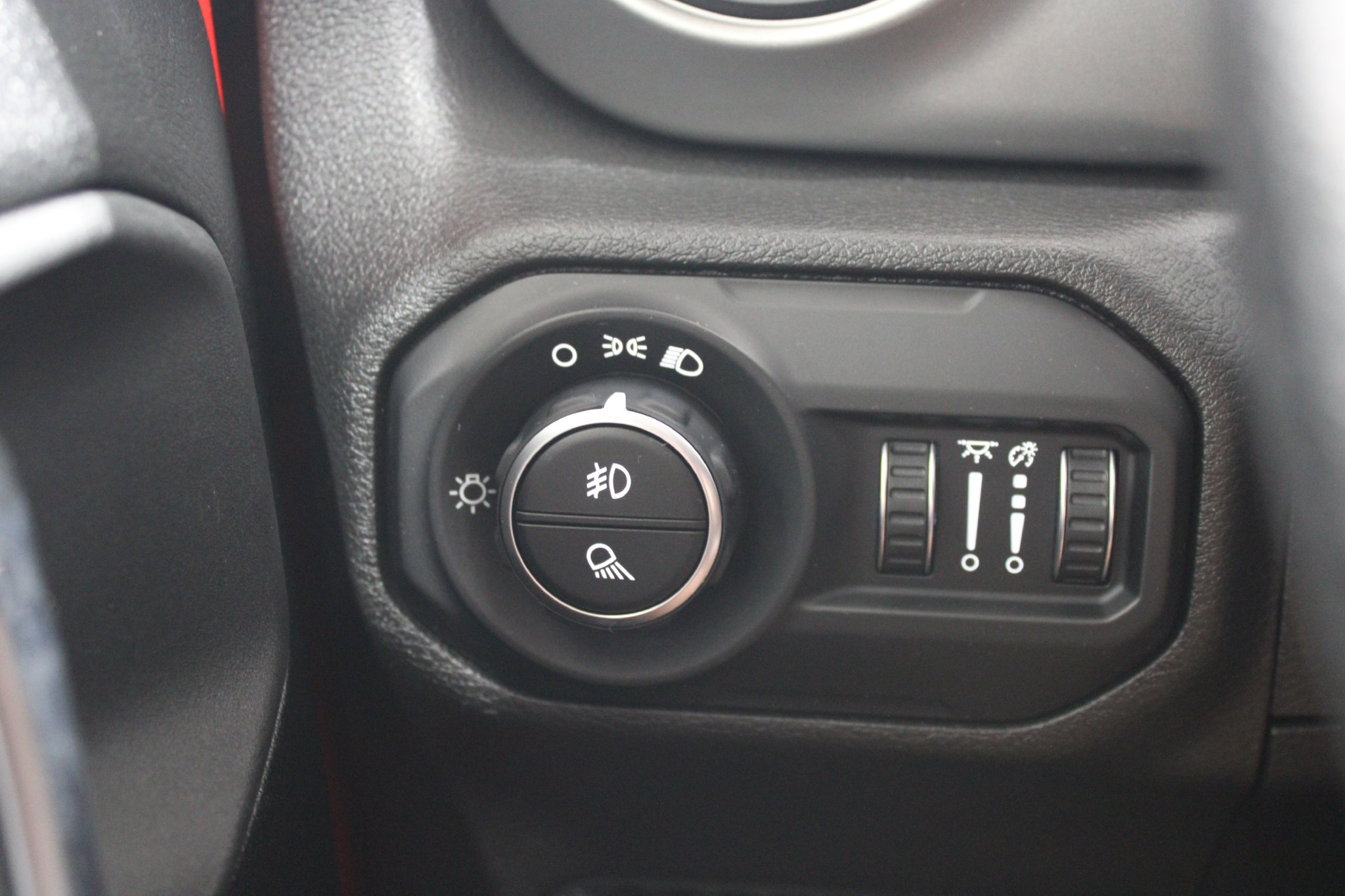 Used 2021 Jeep Gladiator Sport AWD/4WD image 38