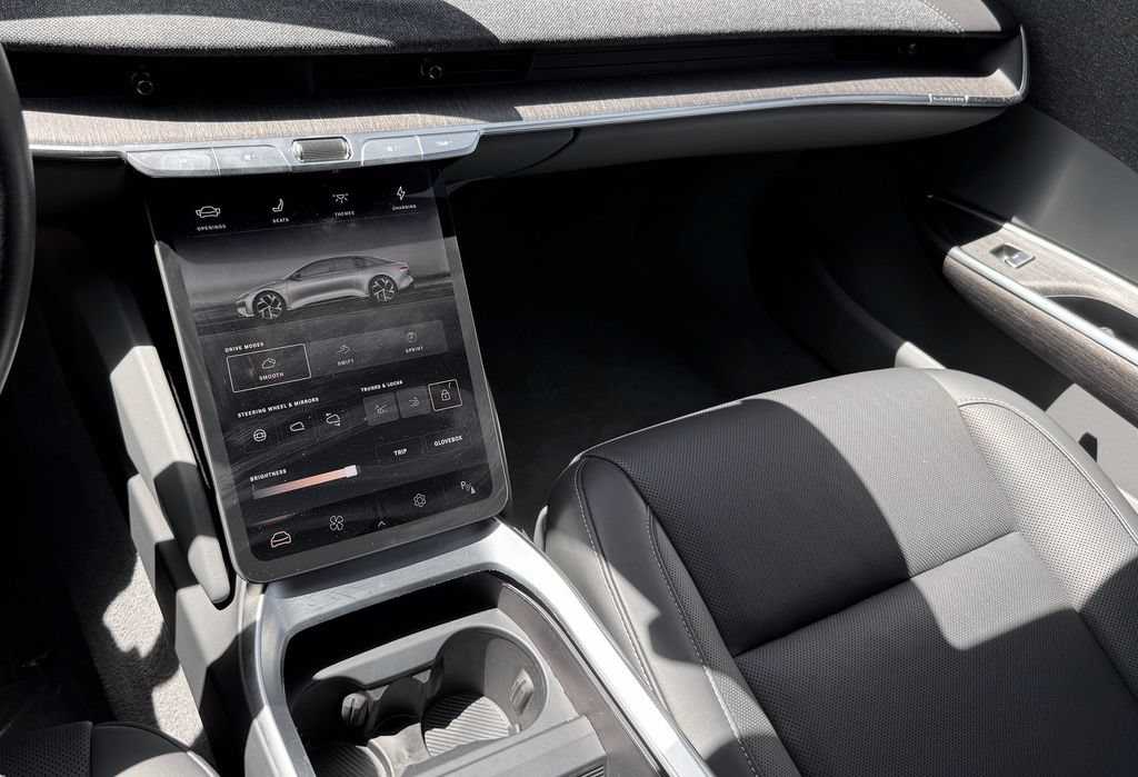 Used 2024 Lucid Air Touring AWD/4WD image 23