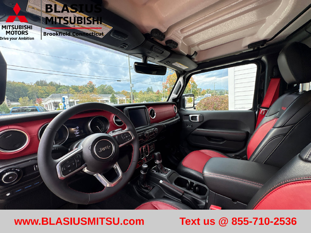 Used 2023 Jeep Wrangler Unlimited Rubicon 4xe AWD/4WD image 18