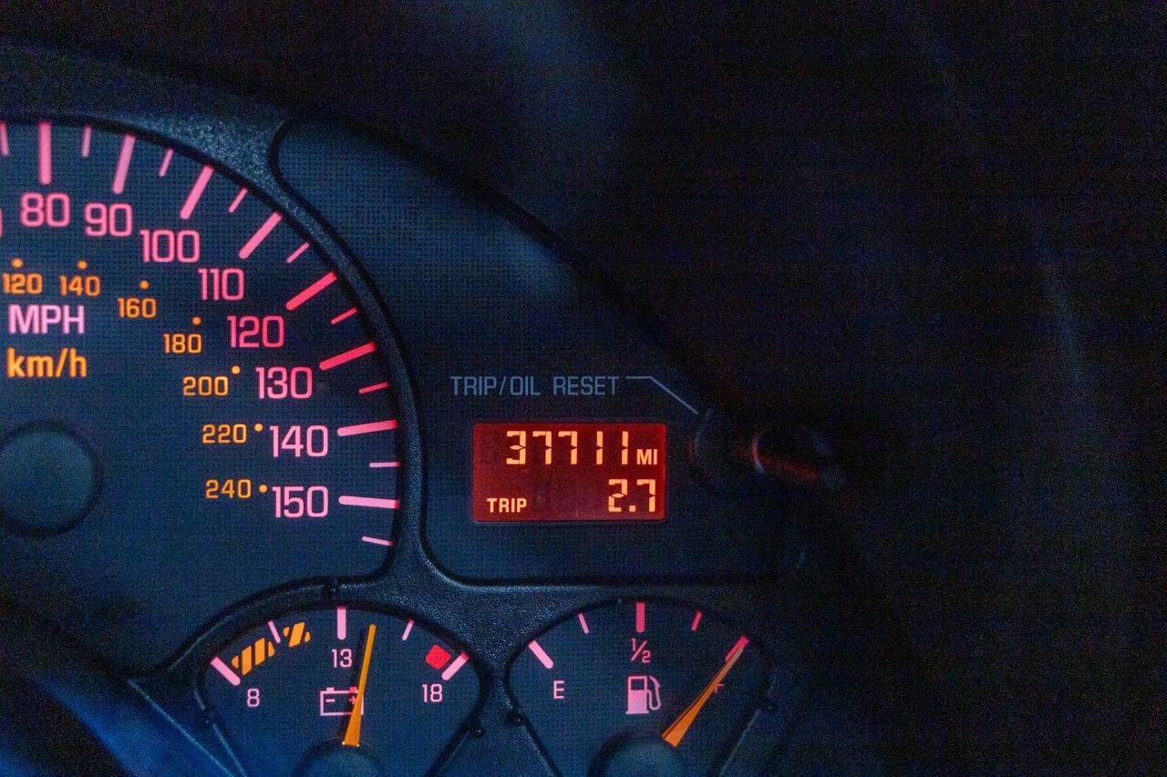 Used 2001 Pontiac Firebird Trans Am RWD image 13