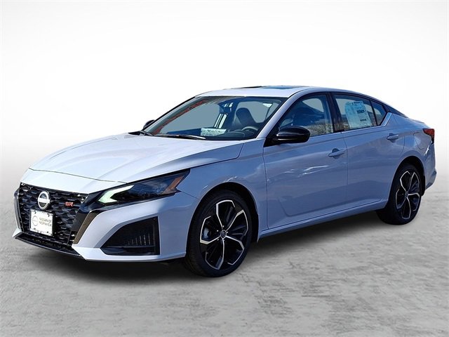 New 2025 Nissan Altima 2.5 SR image 2