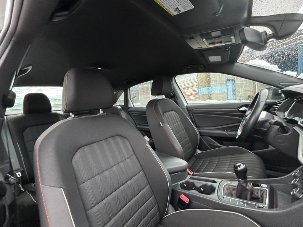 Used 2019 Volkswagen Jetta GLI image 27