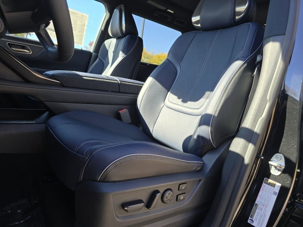 New 2026 INFINITI QX80 4WD image 26