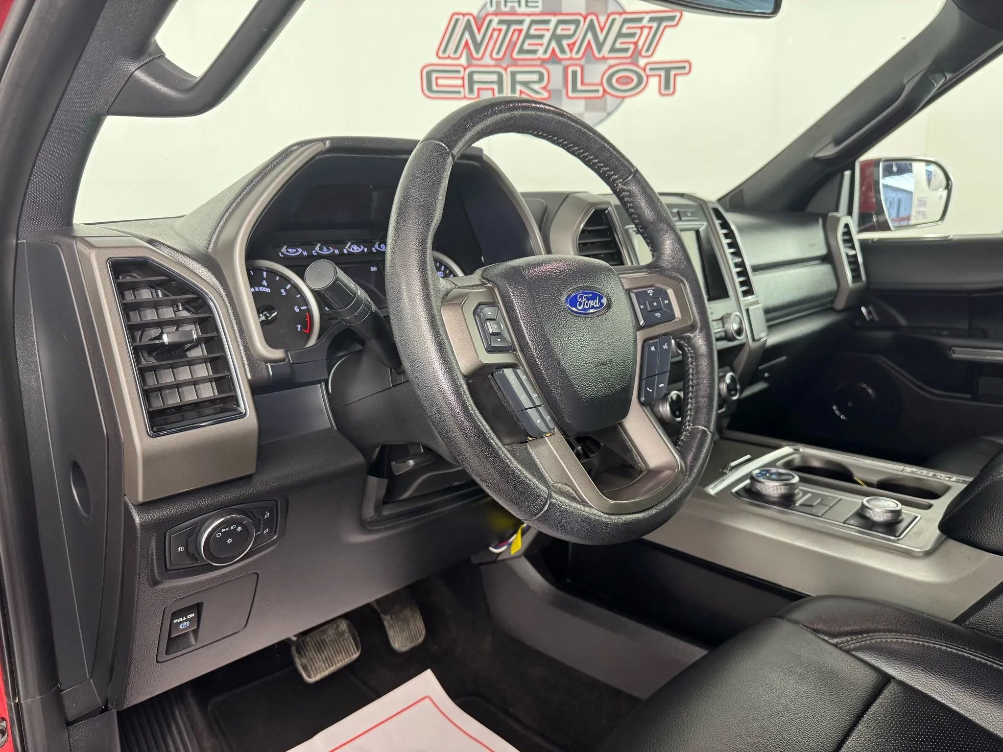 Used 2019 Ford Expedition XLT w/ Equipment Group 201A image 10