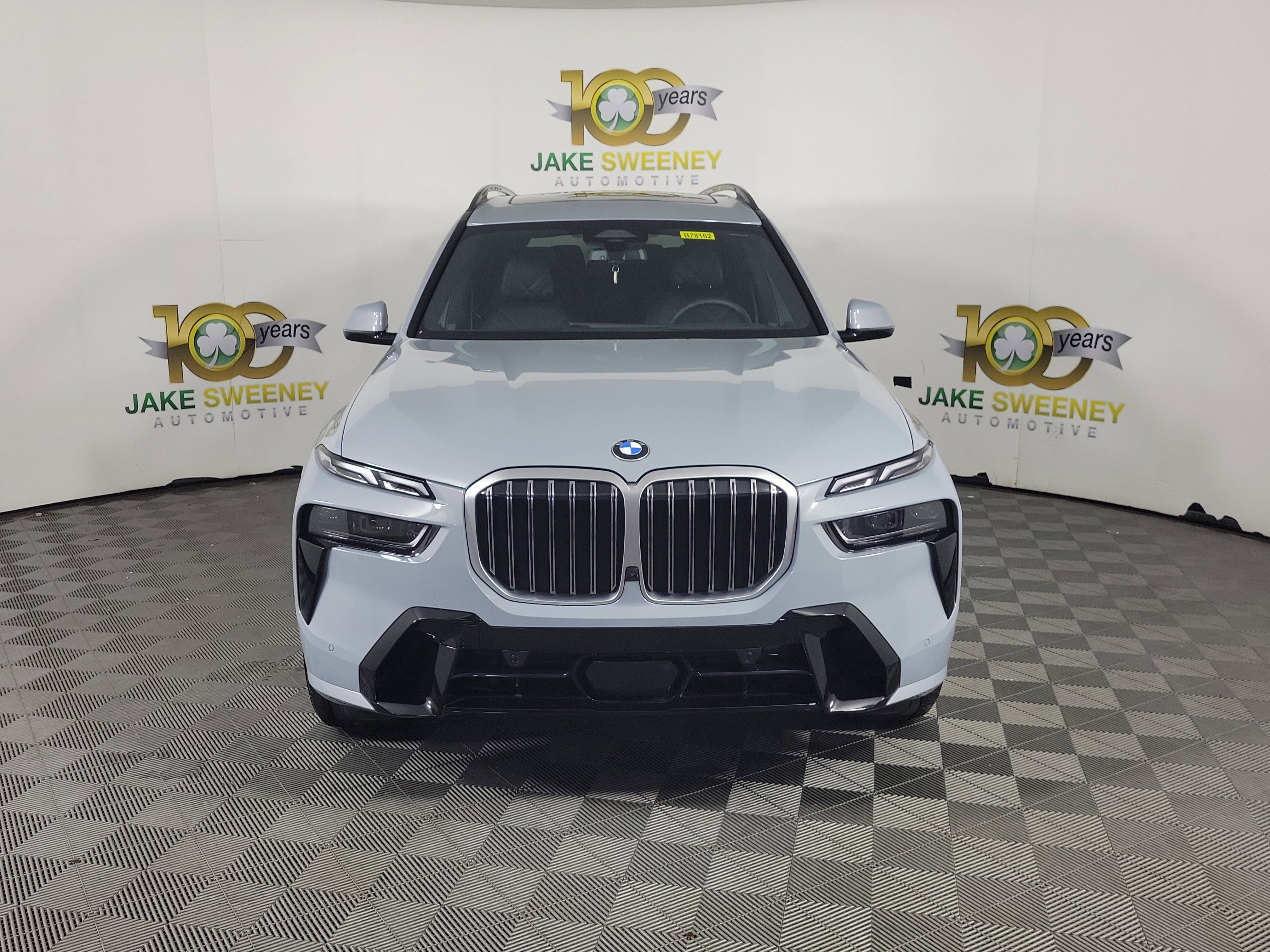 Certified 2025 BMW X7 xDrive40i w/ M Sport Package AWD/4WD image 2